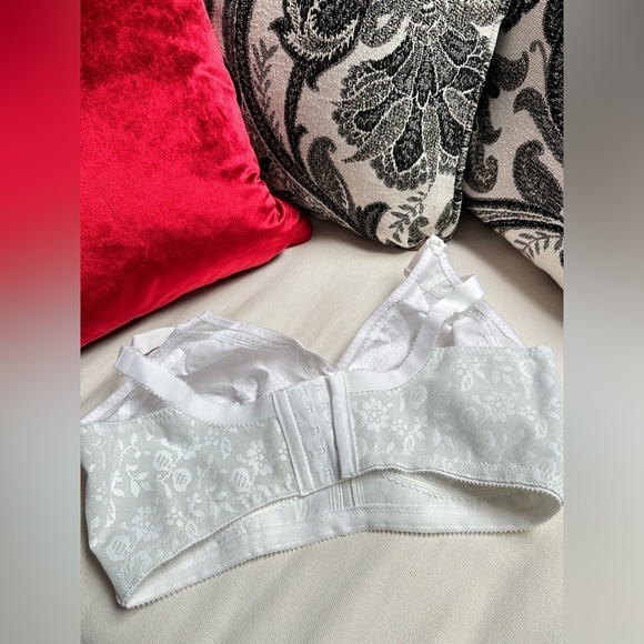 BRA Playtex 40DDD White 2700 No Wire Full Coverage 5 Eye 3444 AF - Picture 3 of 10